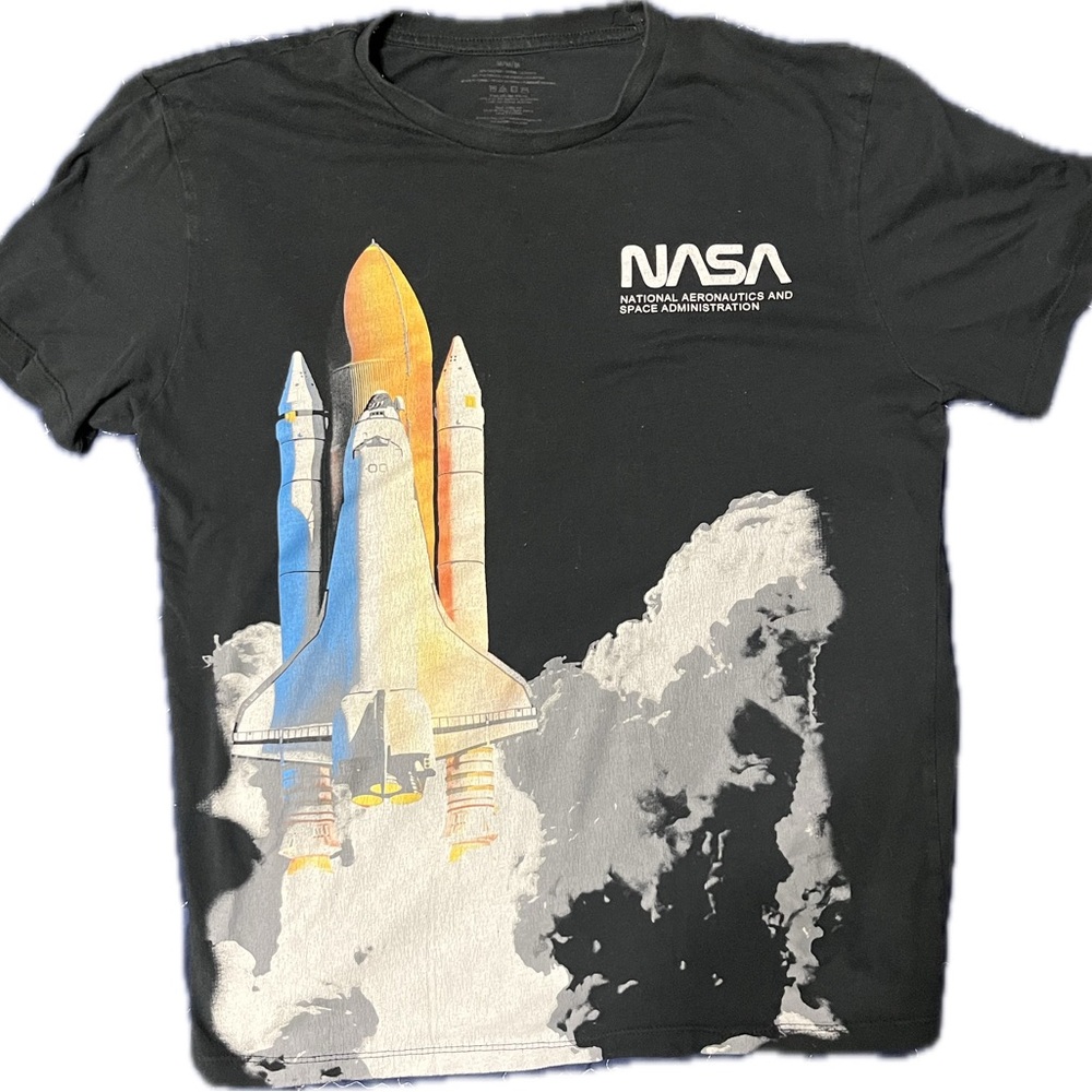 NASA Space Shuttle Launch Graphic T-Shirt Black (Size M)